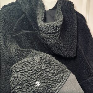 Lululemon Sherpa Scuba